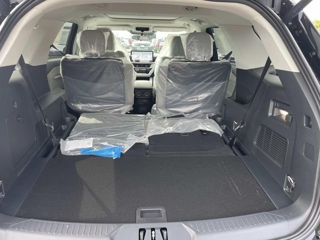 New 2026 Agate Black Metallic Ford Active image 4