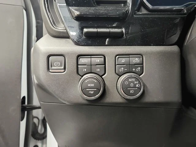 Used 2023 White Chevrolet ZR2 image 35