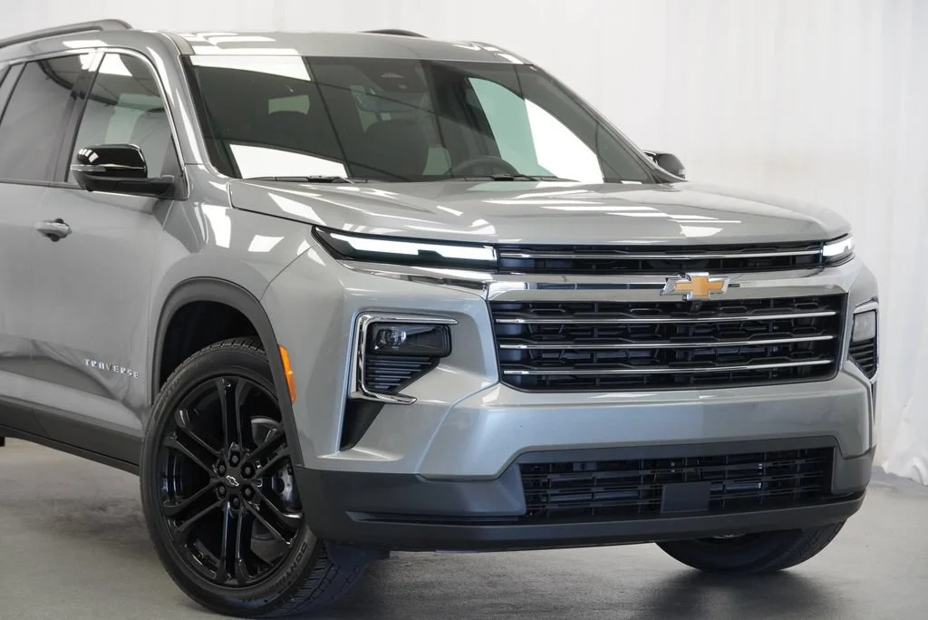2026 Chevrolet Traverse LT - Photo 9