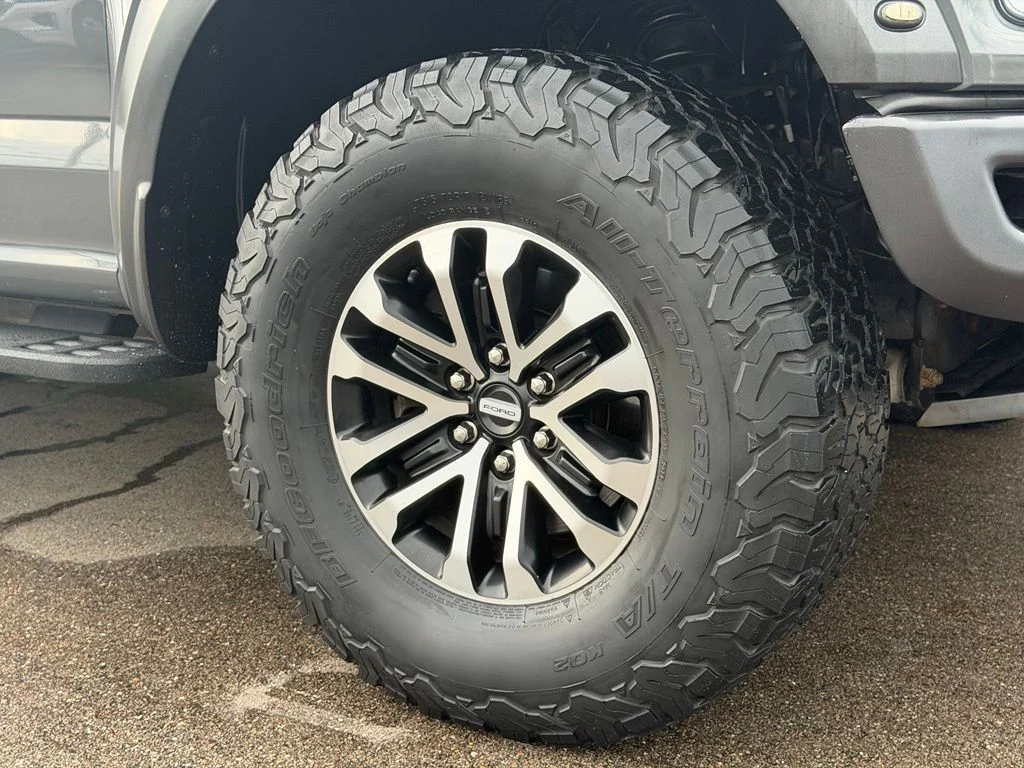 Used 2020 Gray Ford Raptor image 26