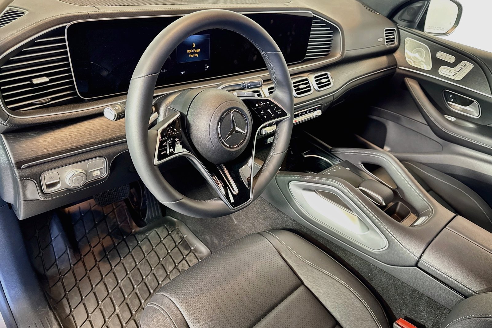 New 2026 Selenite Grey Metallic Mercedes-Benz GLE 450 image 9