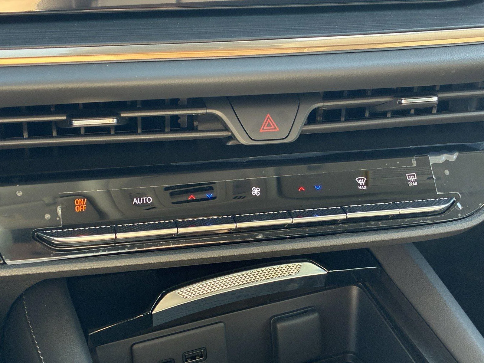 2026 Buick Envision Avenir - Photo 25
