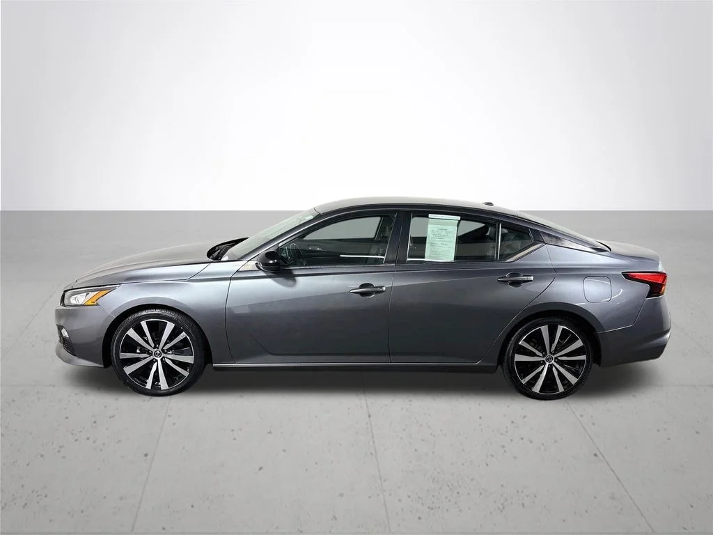 Used 2020 Gray Nissan 2.5 SR image 9