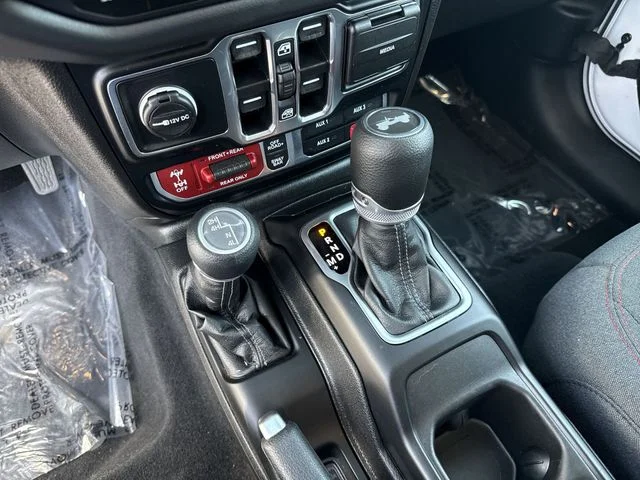 Used 2025 White Jeep Rubicon image 22