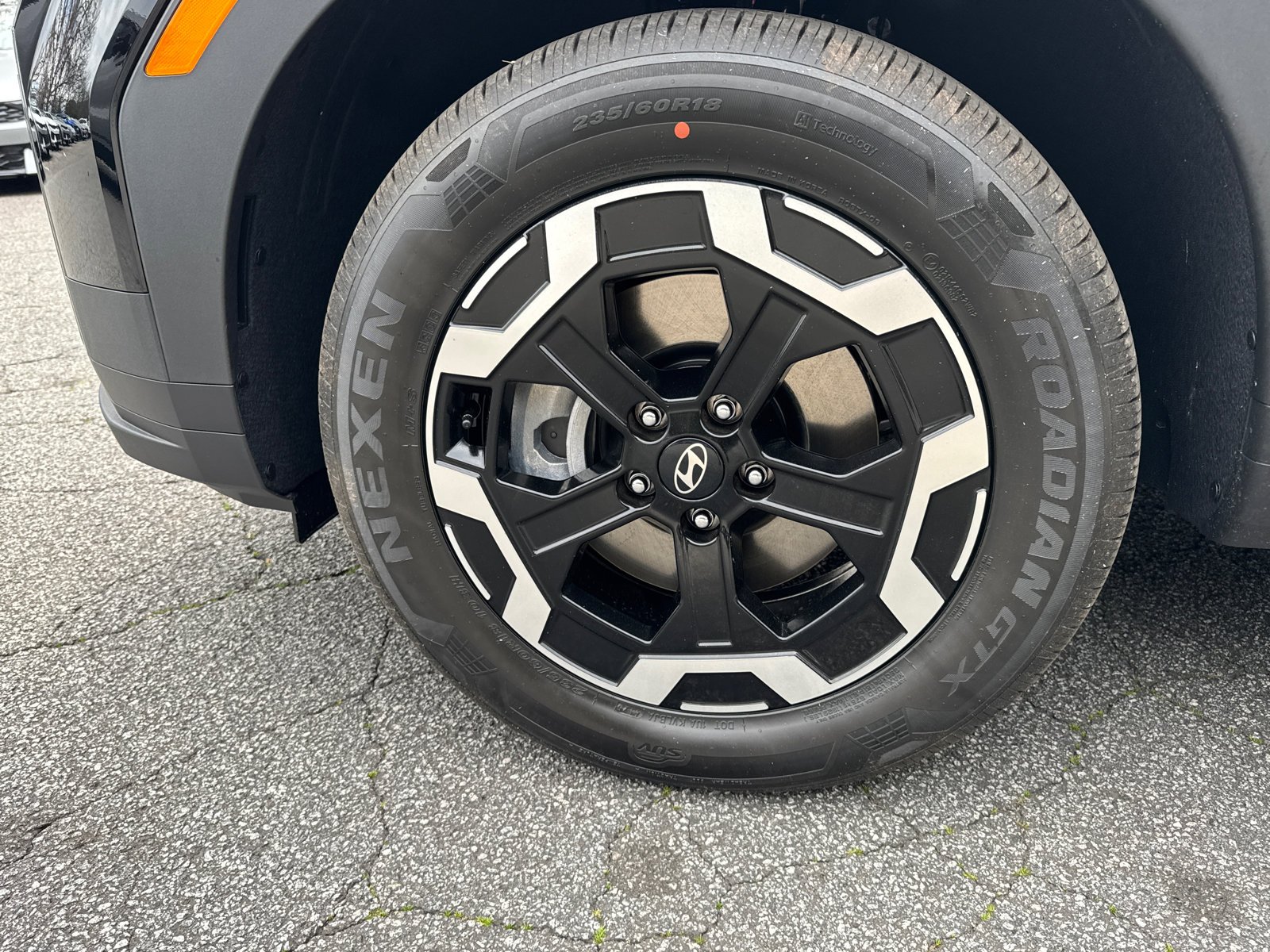 New 2026 Phantom Black Hyundai SE image 11