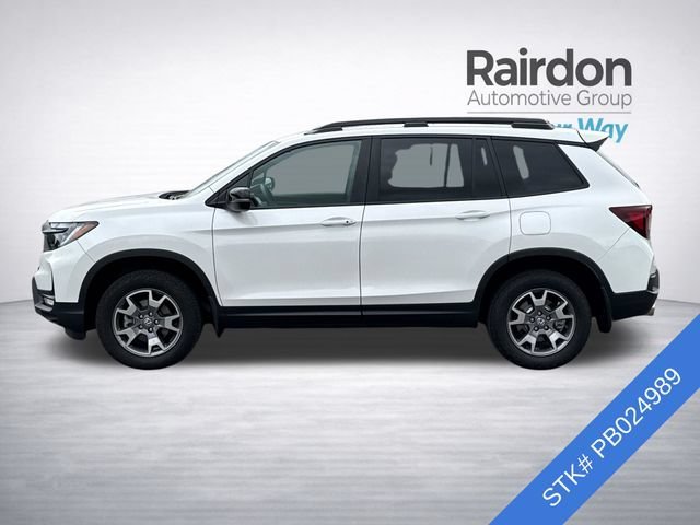 Used 2023 Platinum White Pearl Honda TrailSport image 4