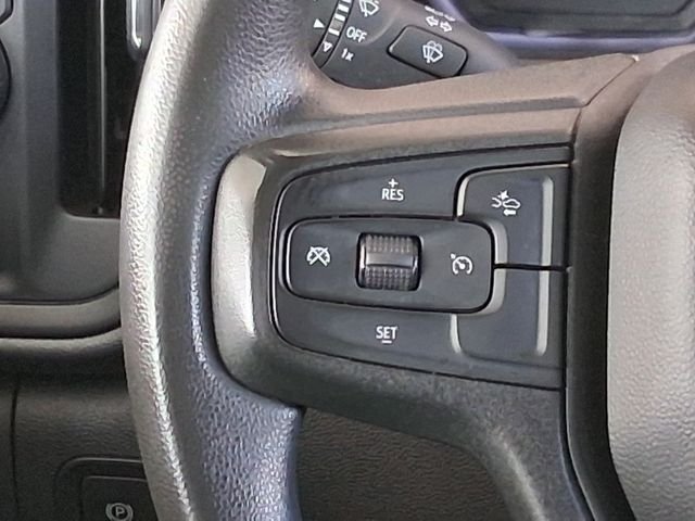 Used 2023 White Chevrolet Custom image 11