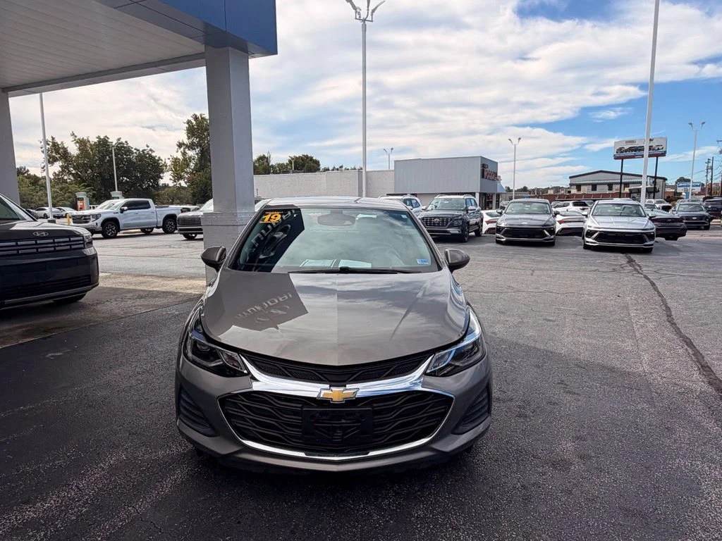 Used 2019 Chevrolet Cruze LT with VIN 1G1BE5SM3K7124614 for sale in Danville, VA
