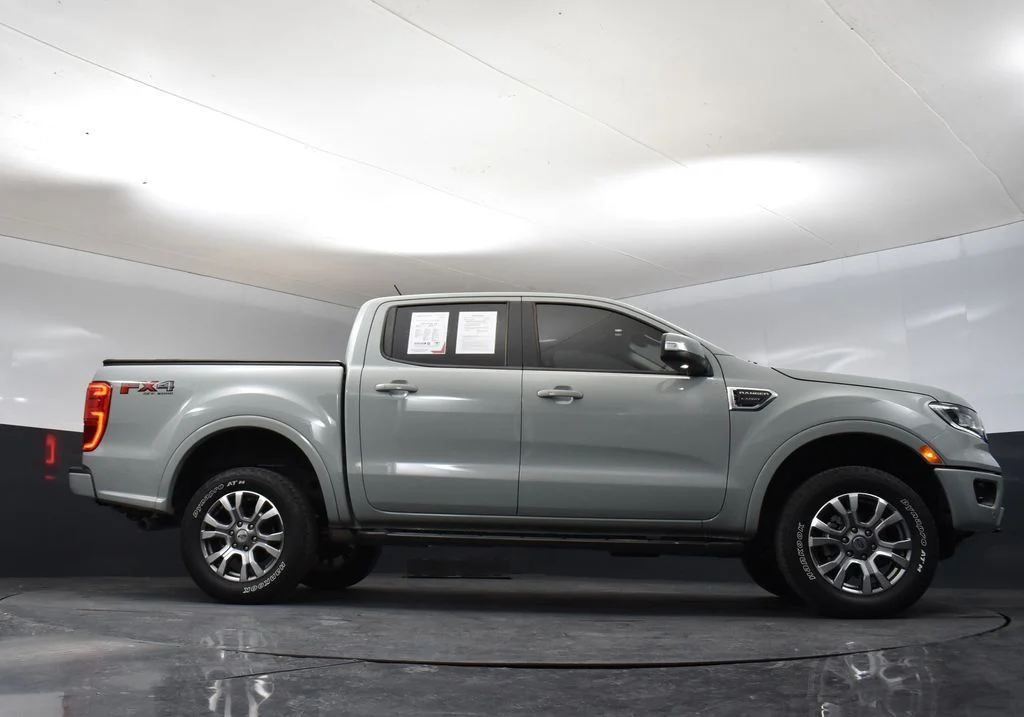 Used 2023 Green Ford Lariat image 32