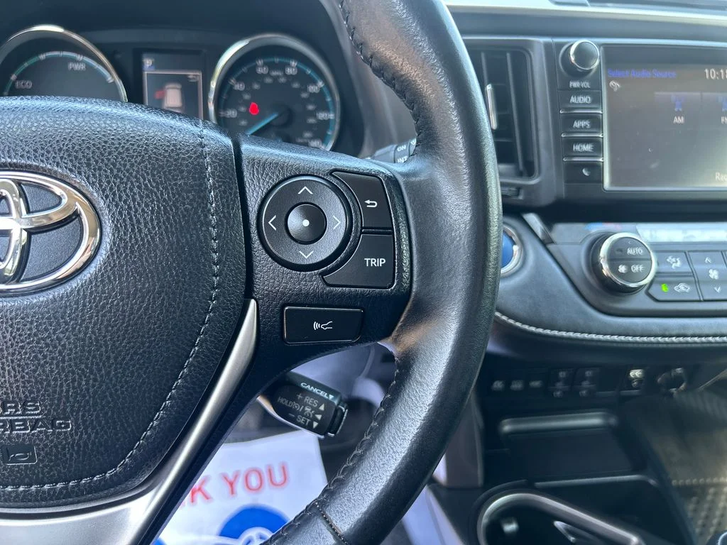 Certified Used 2018 Black Toyota XLE image 23
