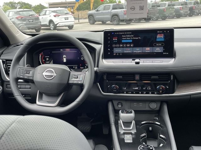 New 2026 Super Black Nissan Platinum image 13