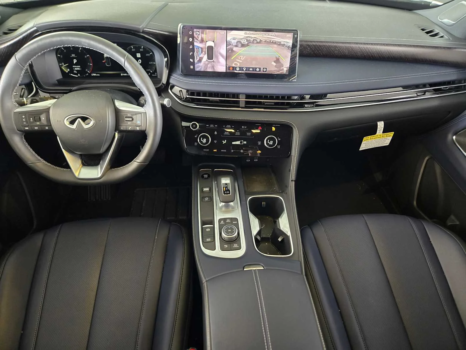 New 2026 2T RAD WHT INFINITI Sport AWD image 18