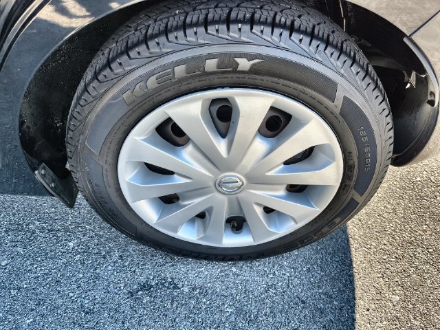 Used 2014 Black Nissan SV image 27