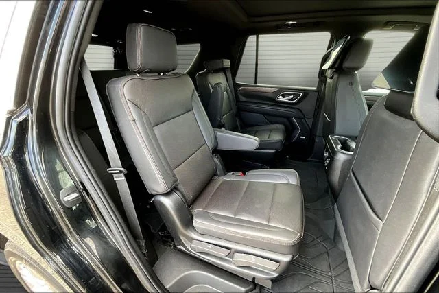 Used 2024 Black Chevrolet High Country image 24