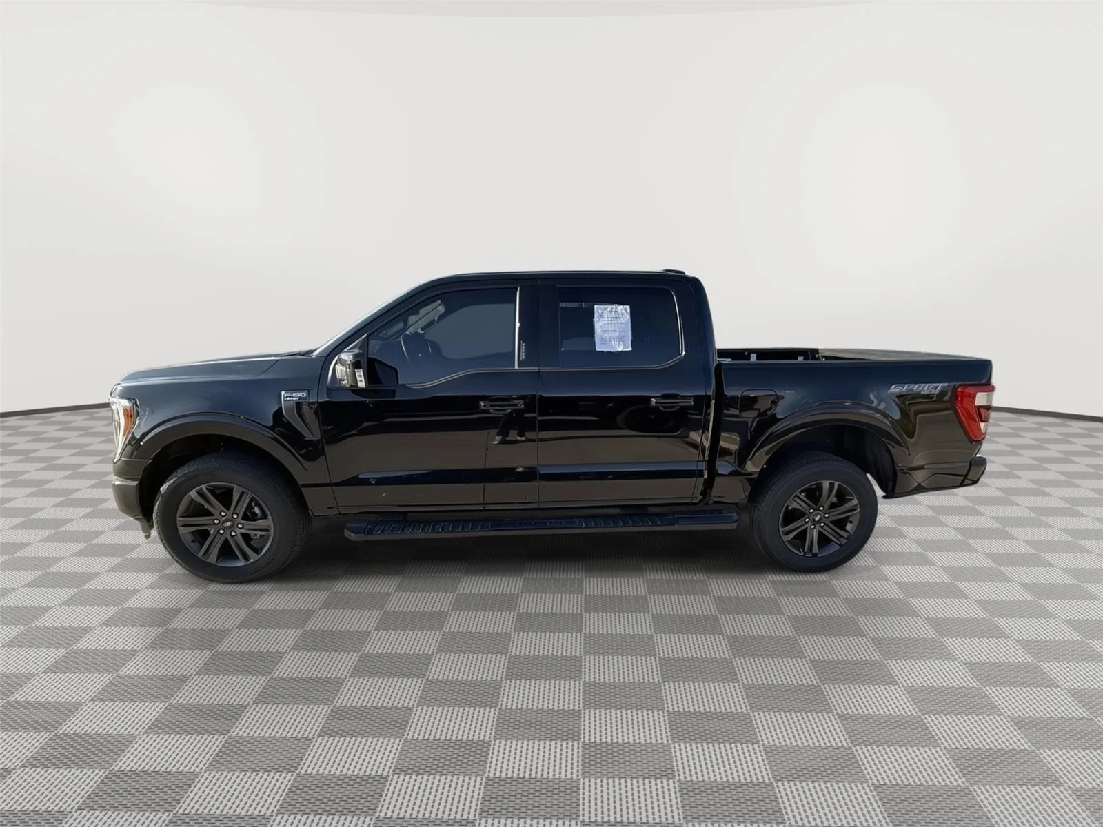 Certified Used 2023 Agate Black Ford LARIAT image 11