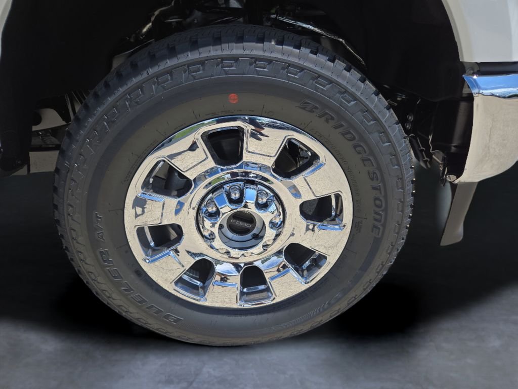 New 2026 Star White Metallic Tri-Coat Ford F-350® Lariat® image 29