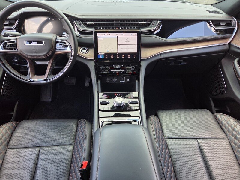 Used 2024 Diamond Black Crystal Pearlcoa JEEP SUMMIT 4X4 image 12