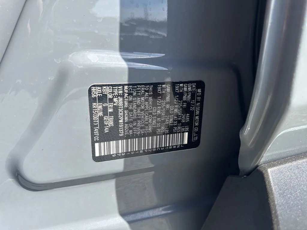 Used 2023 Gray Nissan SL image 37