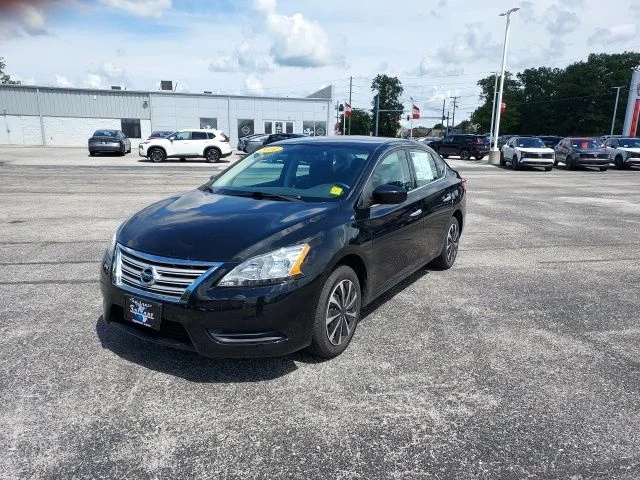 Used 2014 Black Nissan SV image 9
