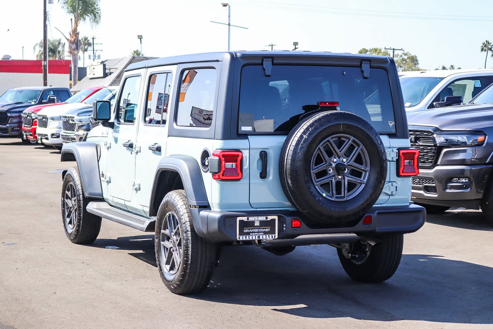 New 2027 Earl Clear-Coat Paint Jeep Sport S image 6