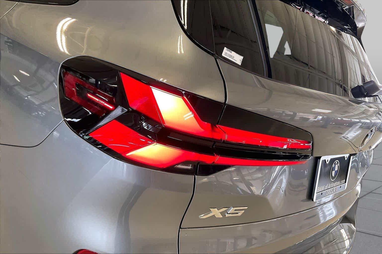 New 2026 Skyscraper Grey Metallic BMW xDrive40i image 14