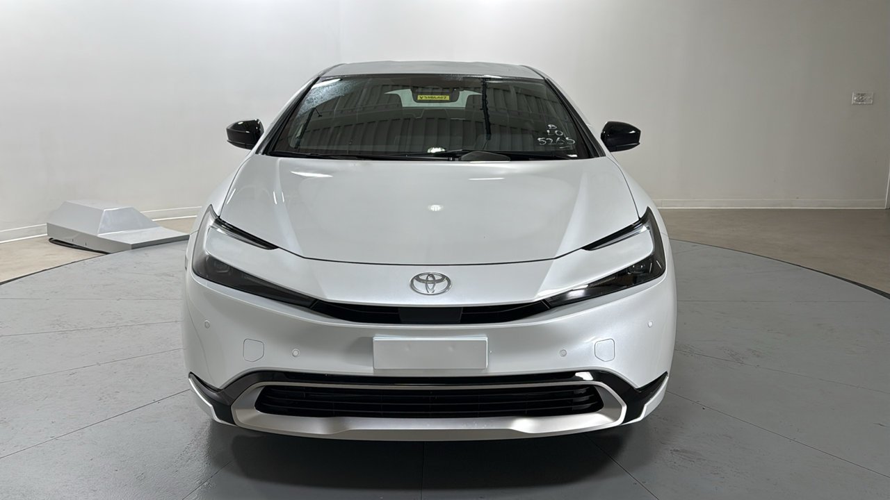New 2027 Wind Chill Pearl <sup>1</sup> Toyota  XSE image 2