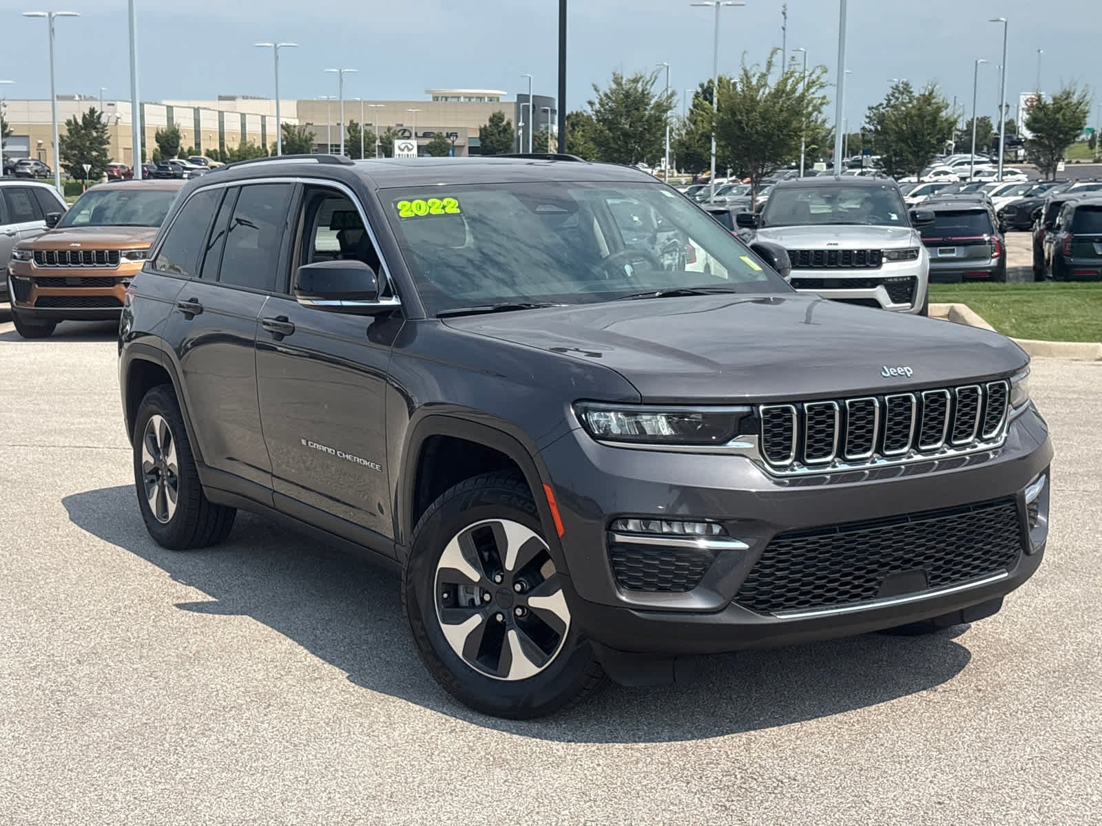 Used 2022 Jeep Grand Cherokee 4xe with VIN 1C4RJYB69N8707286 for sale in Kansas City