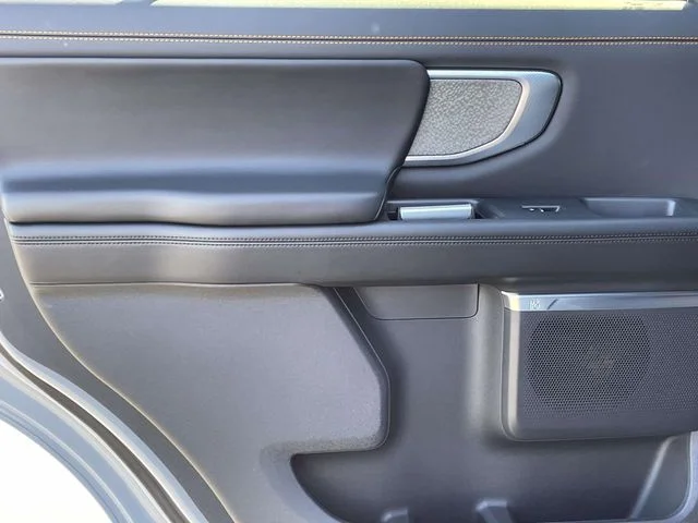 2025 Ford Expedition Tremor - Photo 11