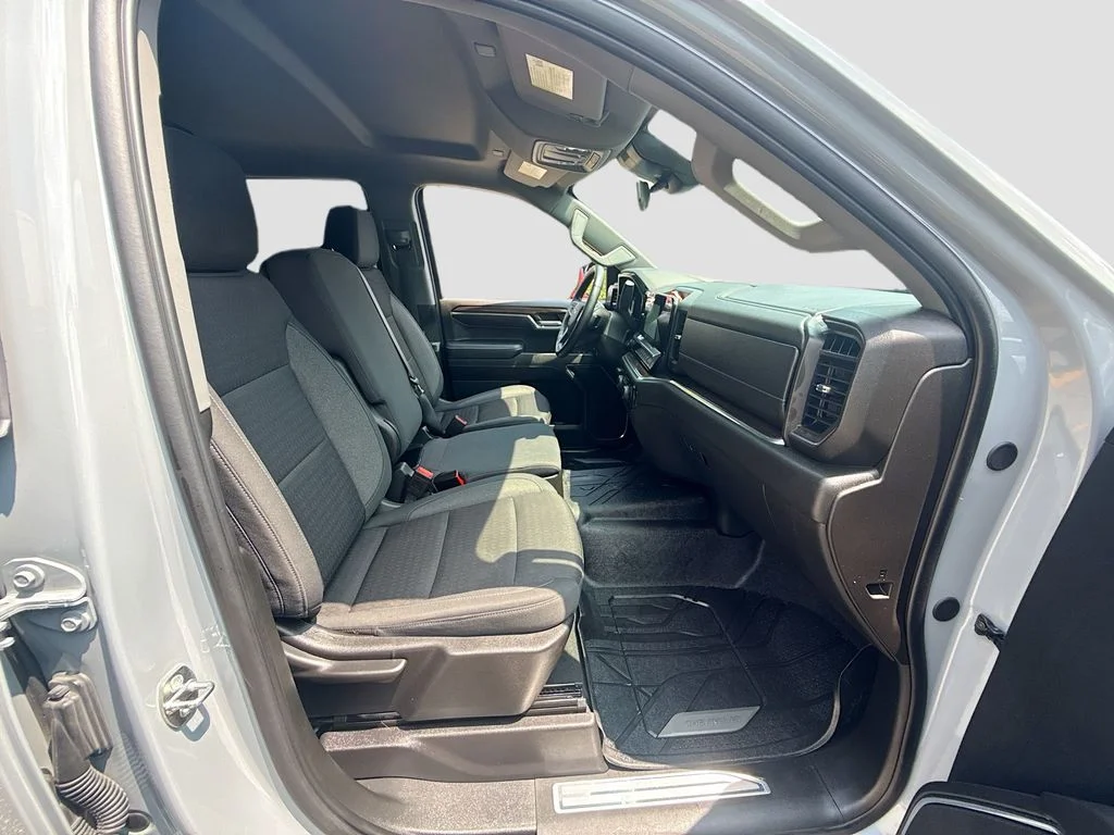 Used 2024 Gray Chevrolet RST image 29
