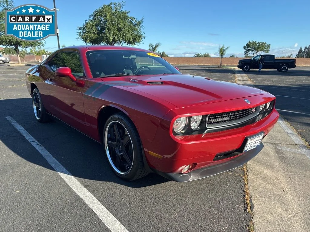 2010 Dodge Challenger R/T's photo