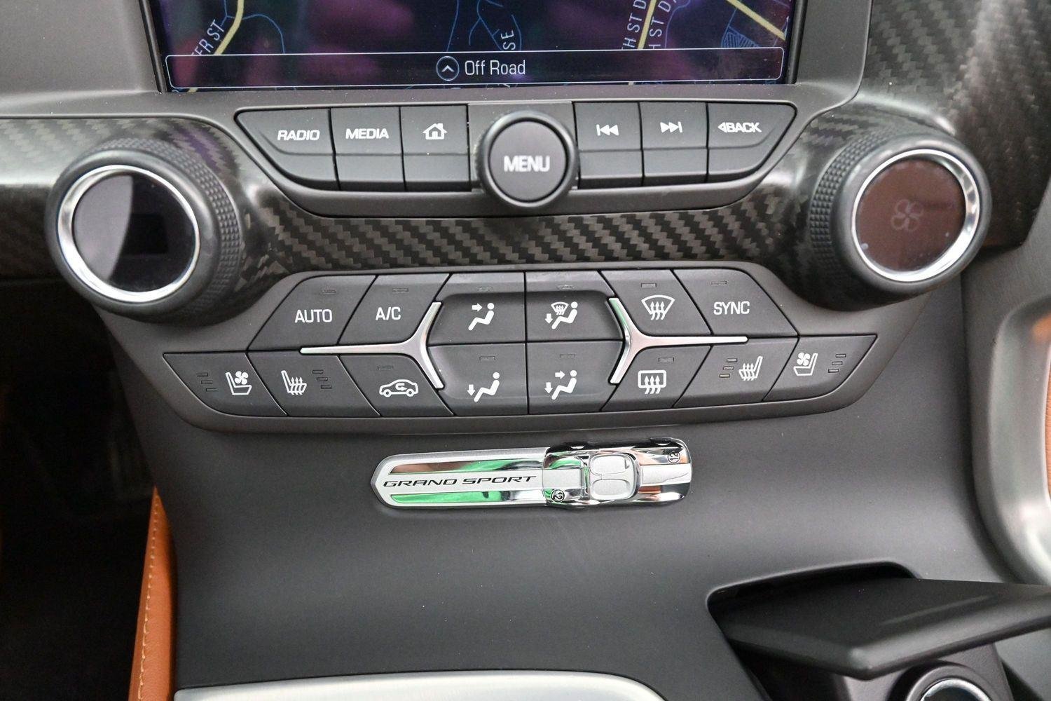 Used 2019 BLACK Chevrolet Grand Sport 2LT image 25