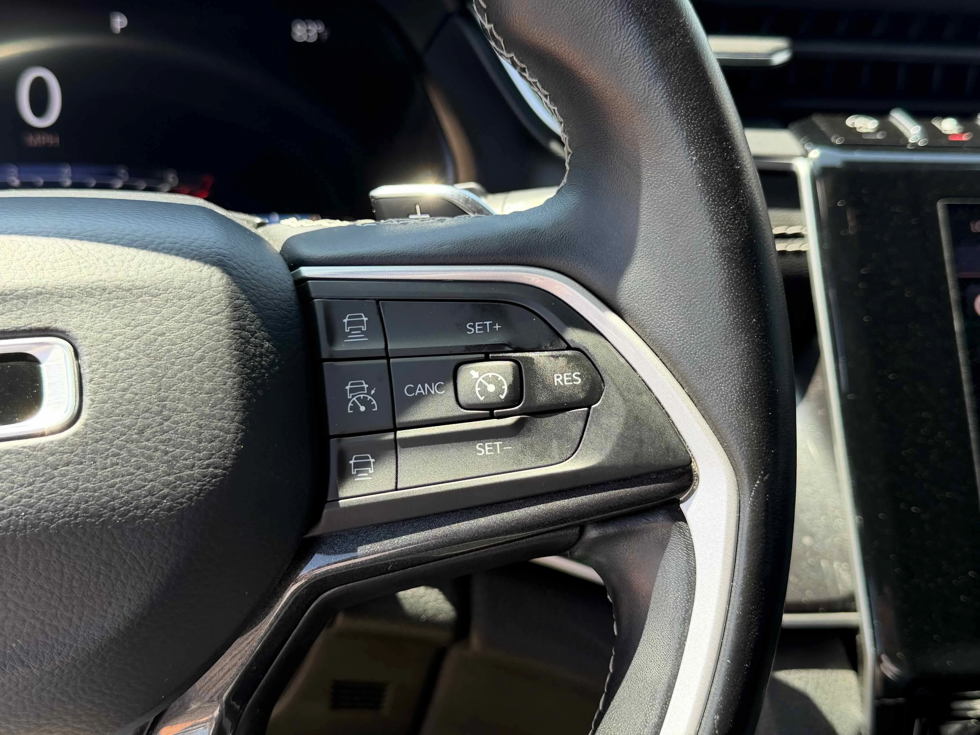 Used 2021 Baltic Gray Metallic Clearcoat Jeep Altitude image 19