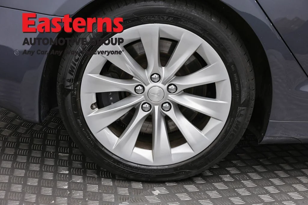 Used 2017 Gray Tesla 90D image 26