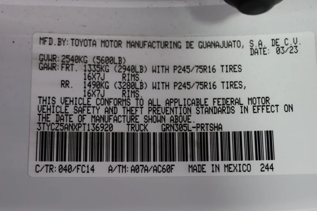 Used 2023 Ice Toyota SR5 image 28