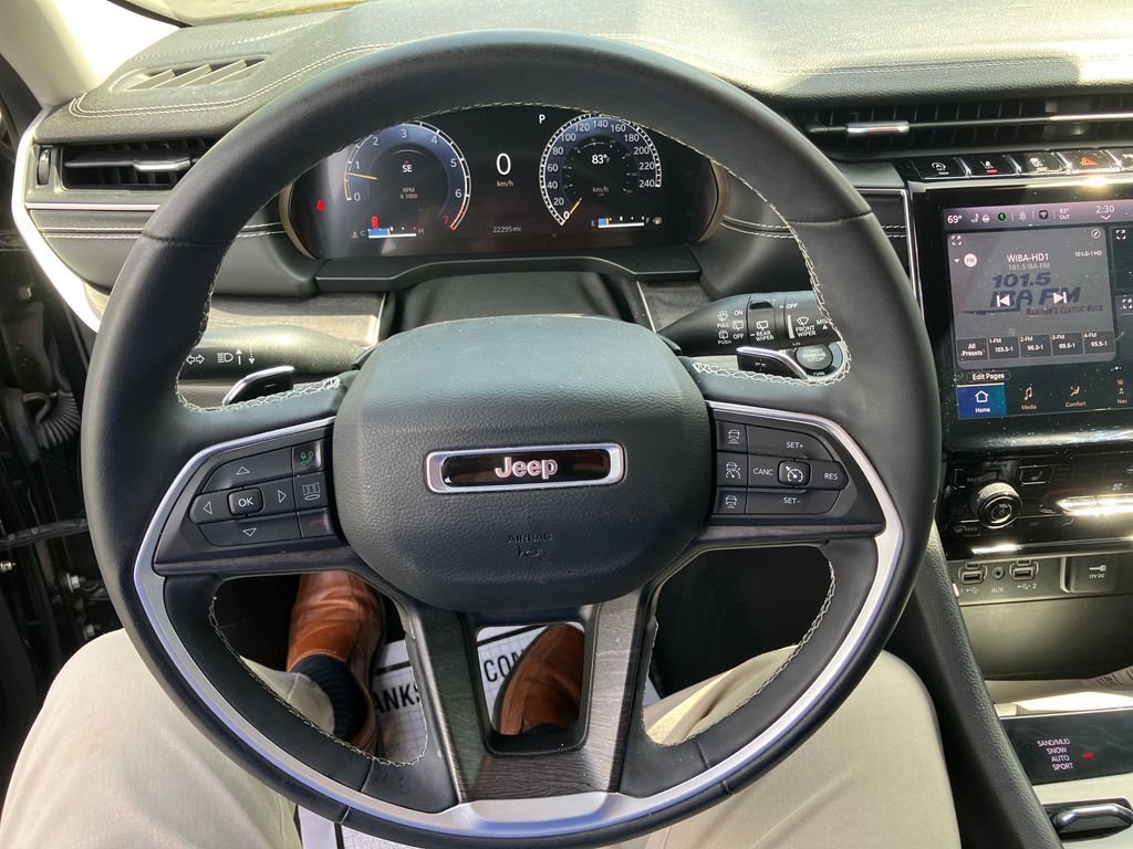 Used 2023 Gray Jeep Limited image 16