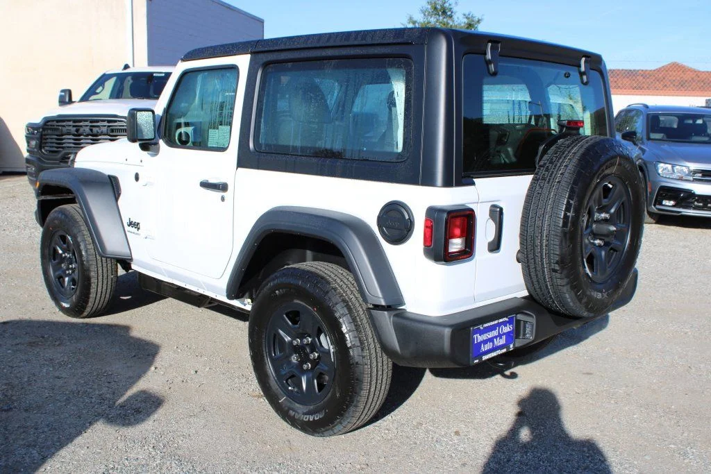 New 2026 Bright White Clear-Coat Exterior Paint Jeep Sport image 6