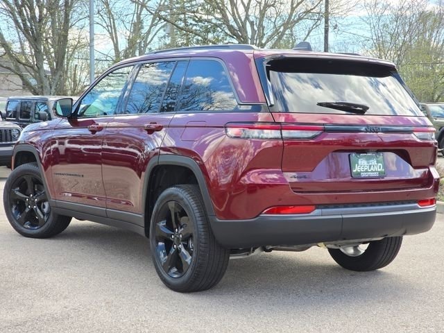 New 2026 Velvet Red Pearl-Coat Exterior Paint Jeep Limited image 27