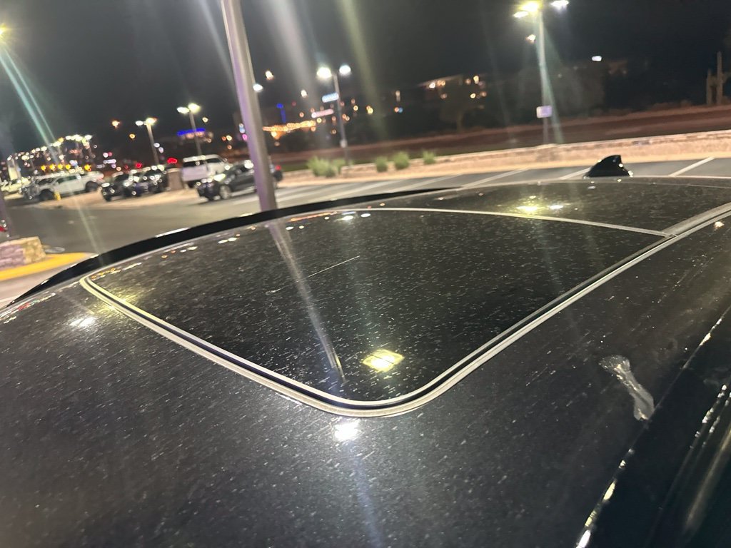 Used 2022 Black Sapphire Metallic BMW Base image 5