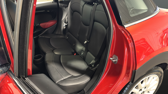 Used 2016 Blazing Red MINI Base image 21