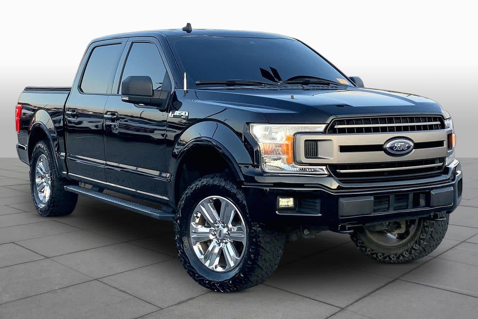 Used 2019 Agate Black Metallic Ford XLT image 3