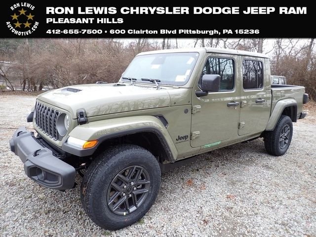 2026 Jeep Gladiator Sport S Auto's photo