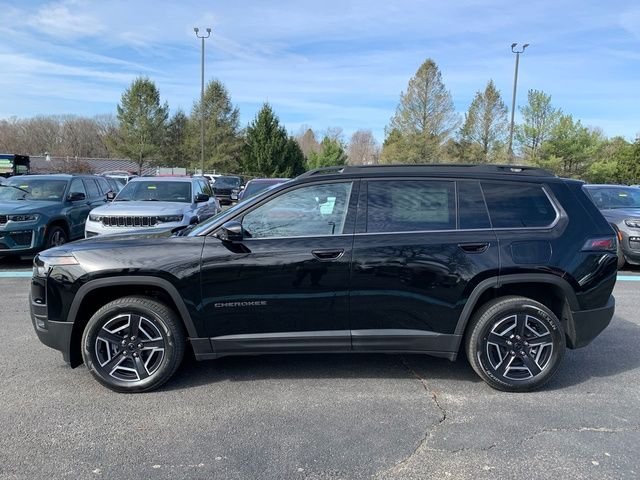 New 2026 Diamond Black Crystal Pearl-Coat Exterior Paint Jeep Laredo image 2