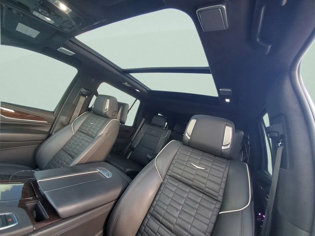 Used 2022 Black Raven Cadillac Sport Platinum image 20