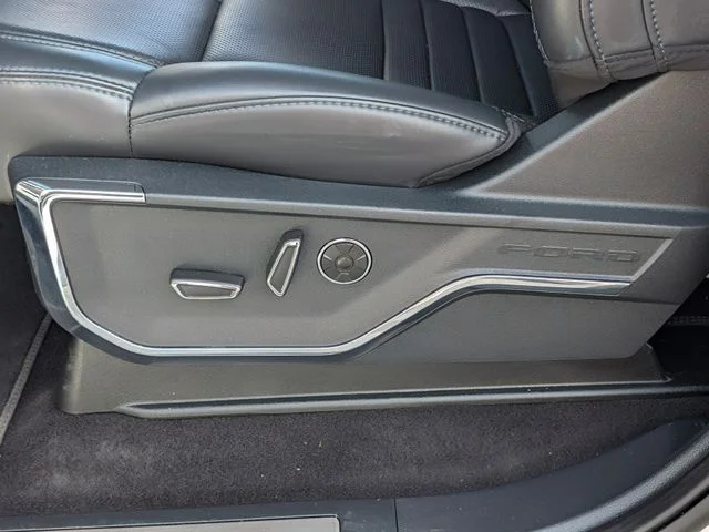 Used 2025 White Ford Platinum image 17