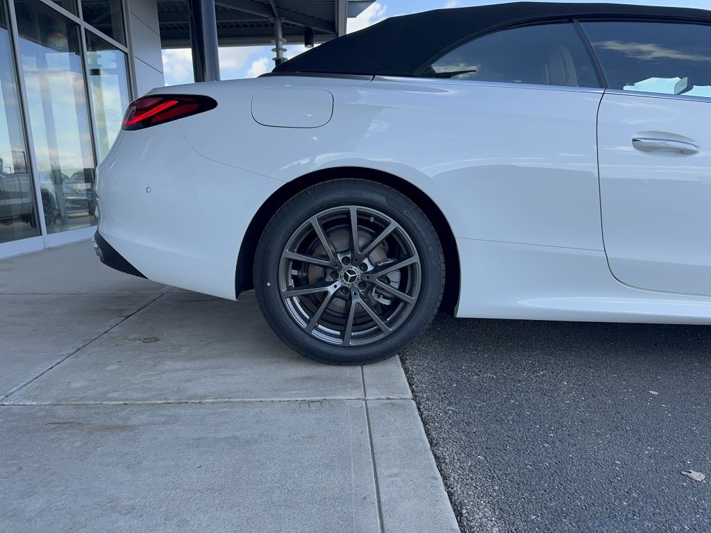 New 2026 Polar White Mercedes-Benz CLE 300 4MATIC® image 15