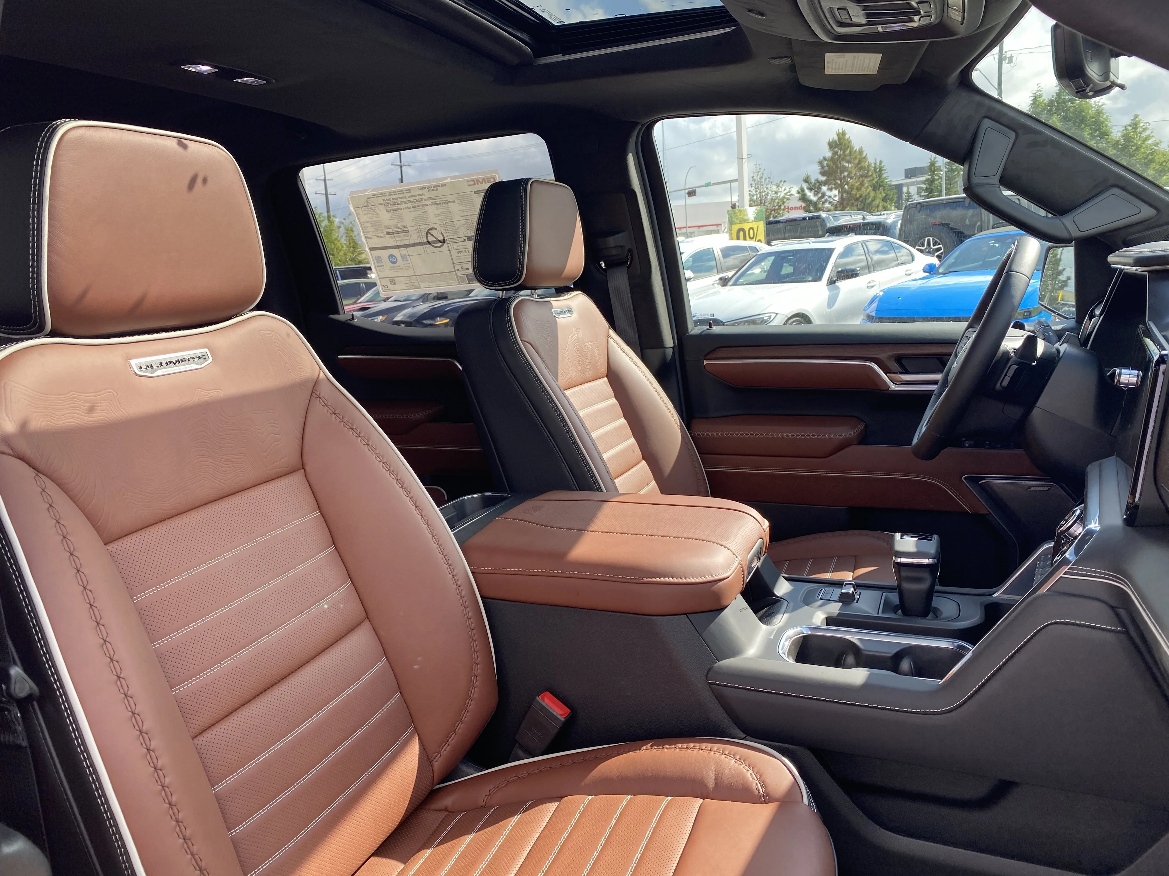 New 2026 ONYX BLACK GMC Denali Ultimate image 31