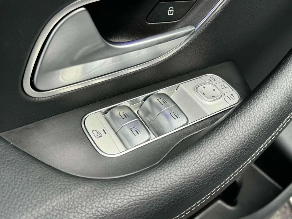 Used 2024 Black Mercedes-Benz GLE 350 image 18