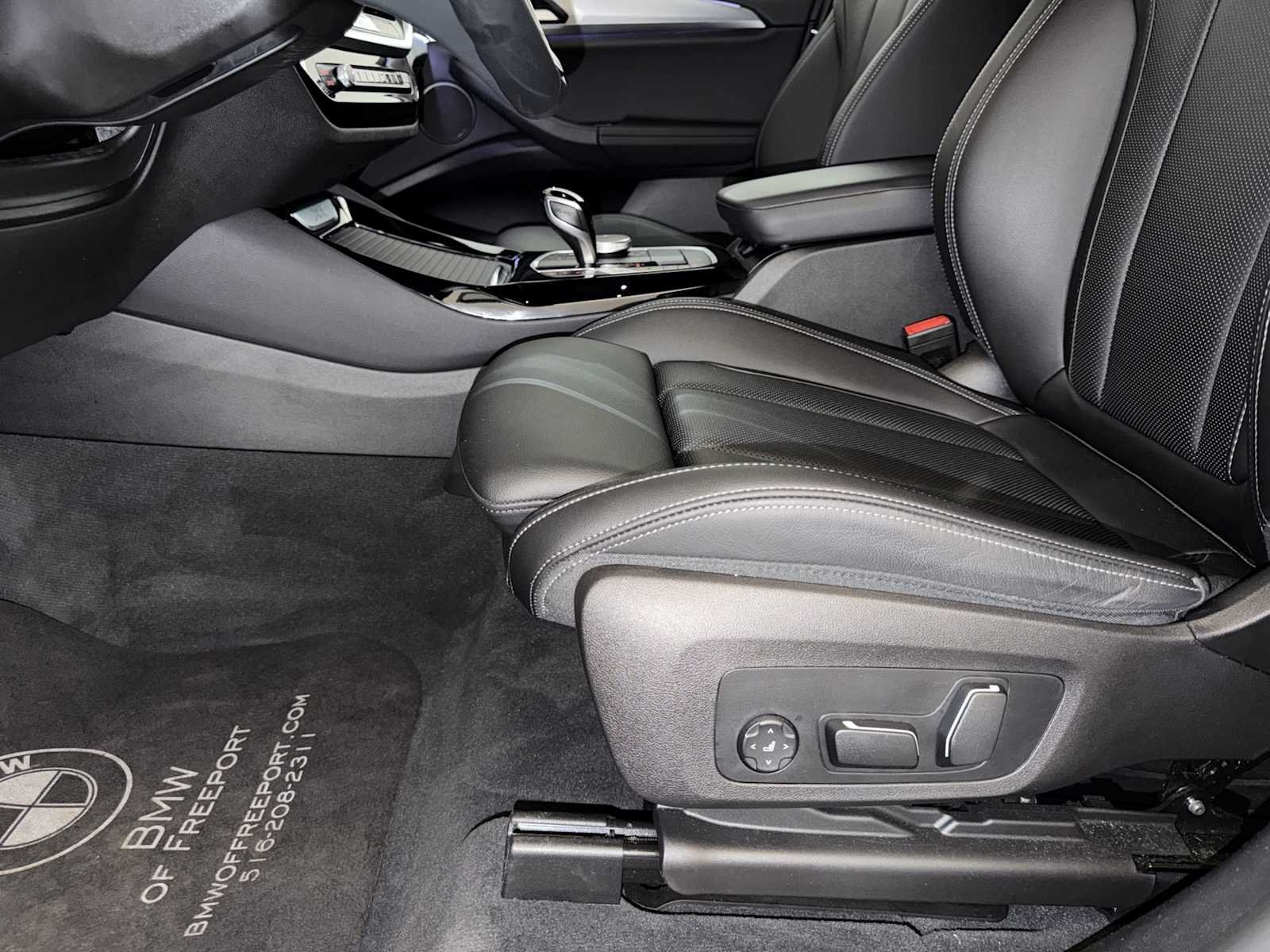 Certified Used 2024 Dark Graphite Metallic BMW xDrive30i image 10