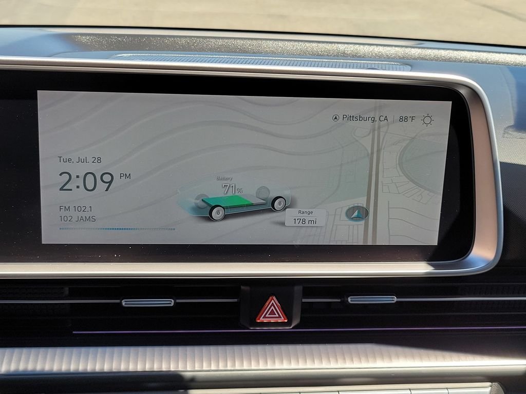 Certified Used 2024 White Hyundai SEL image 18