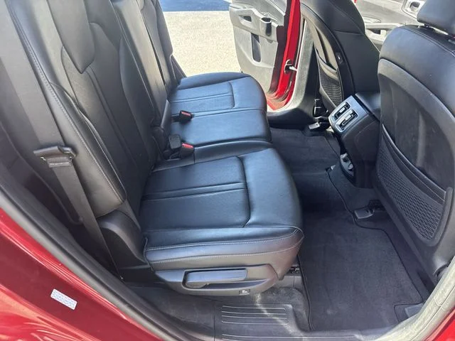 Used 2022 Red Kia S image 11